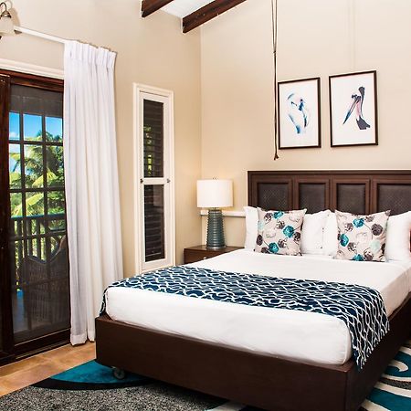 Heavenly Suites La Feuillet Eksteriør bilde