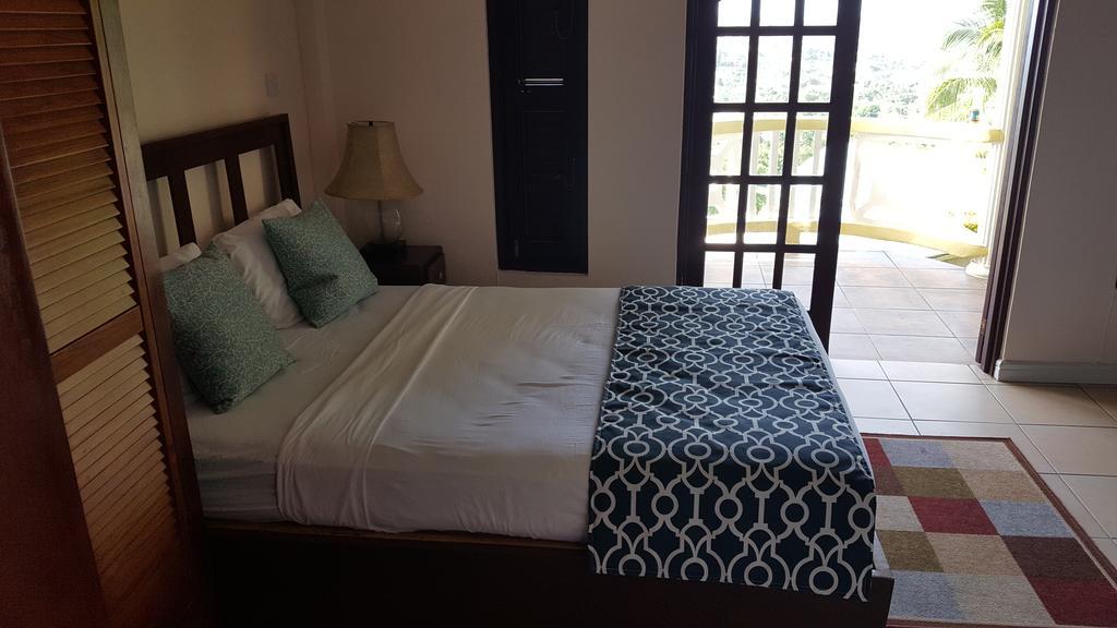 Heavenly Suites La Feuillet Eksteriør bilde