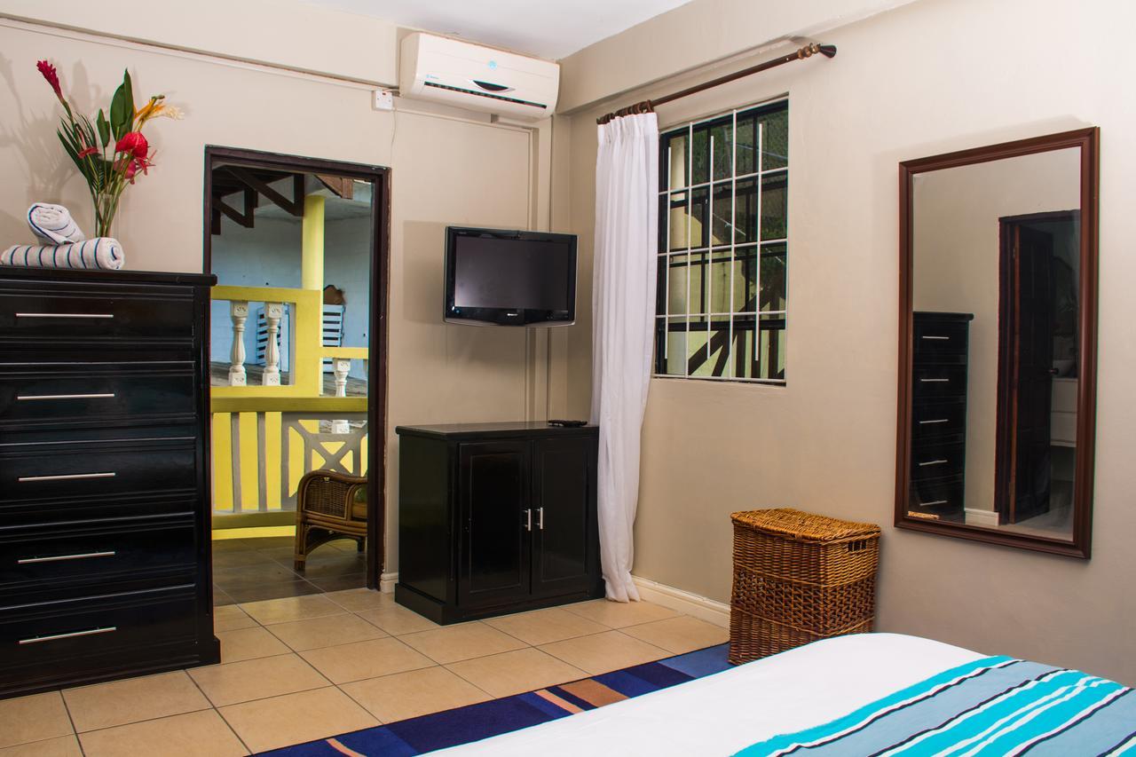 Heavenly Suites La Feuillet Eksteriør bilde