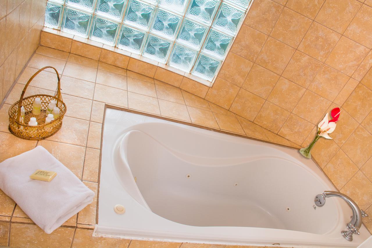 Heavenly Suites La Feuillet Eksteriør bilde