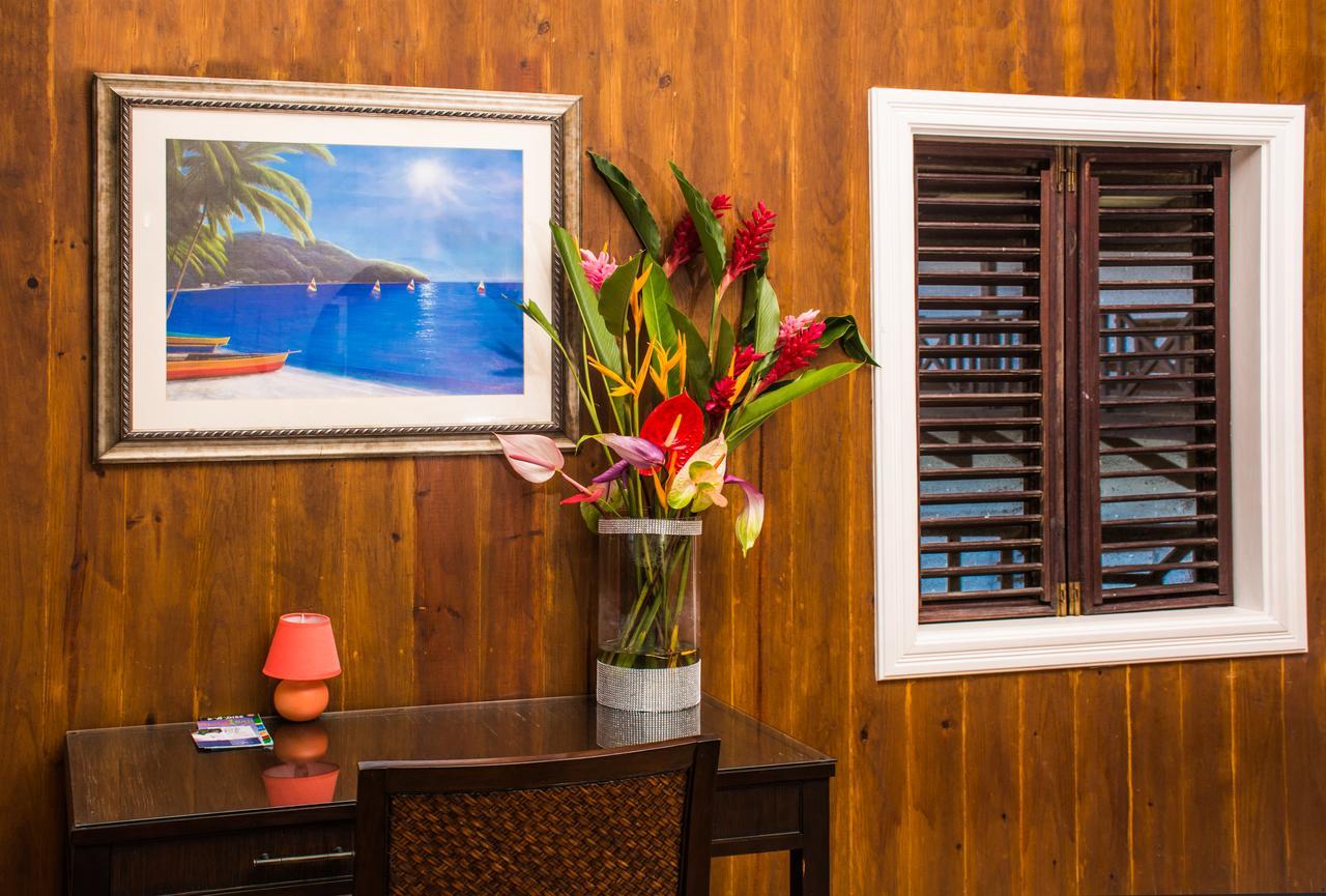 Heavenly Suites La Feuillet Eksteriør bilde
