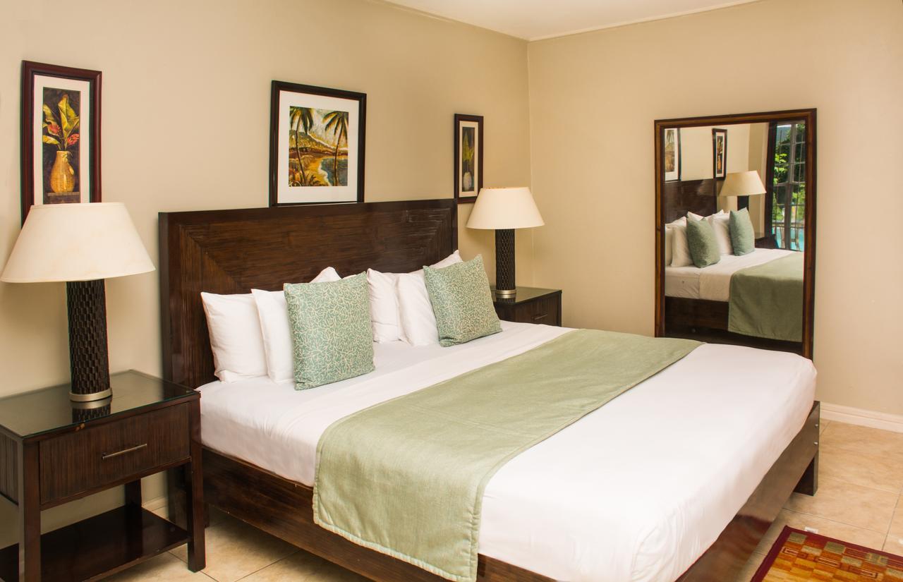 Heavenly Suites La Feuillet Eksteriør bilde